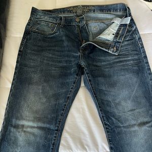 Men’s American Eagle outfitters jeans